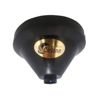 CANOPLA PLÁSTICA SUPERIOR P/VENTILADOR DE TETO CICLONE COR PRETA - ENCAIXE EM HASTE 2,0CM - DIÂMETRO EXTERNO/ACABAMENTO 14,0CM