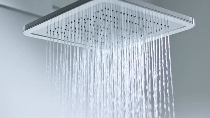 Produtos de CHUVEIROS E DUCHAS